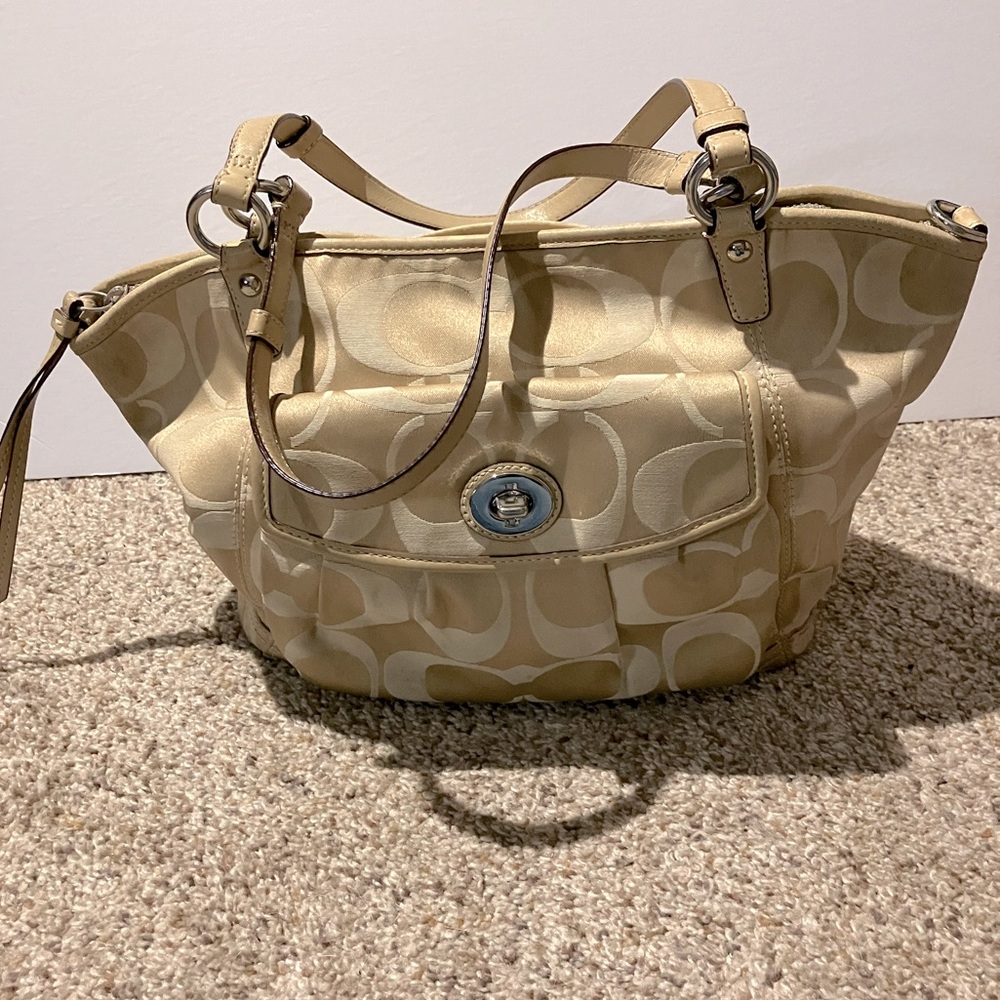 23 Coach signature jacquard satchel
